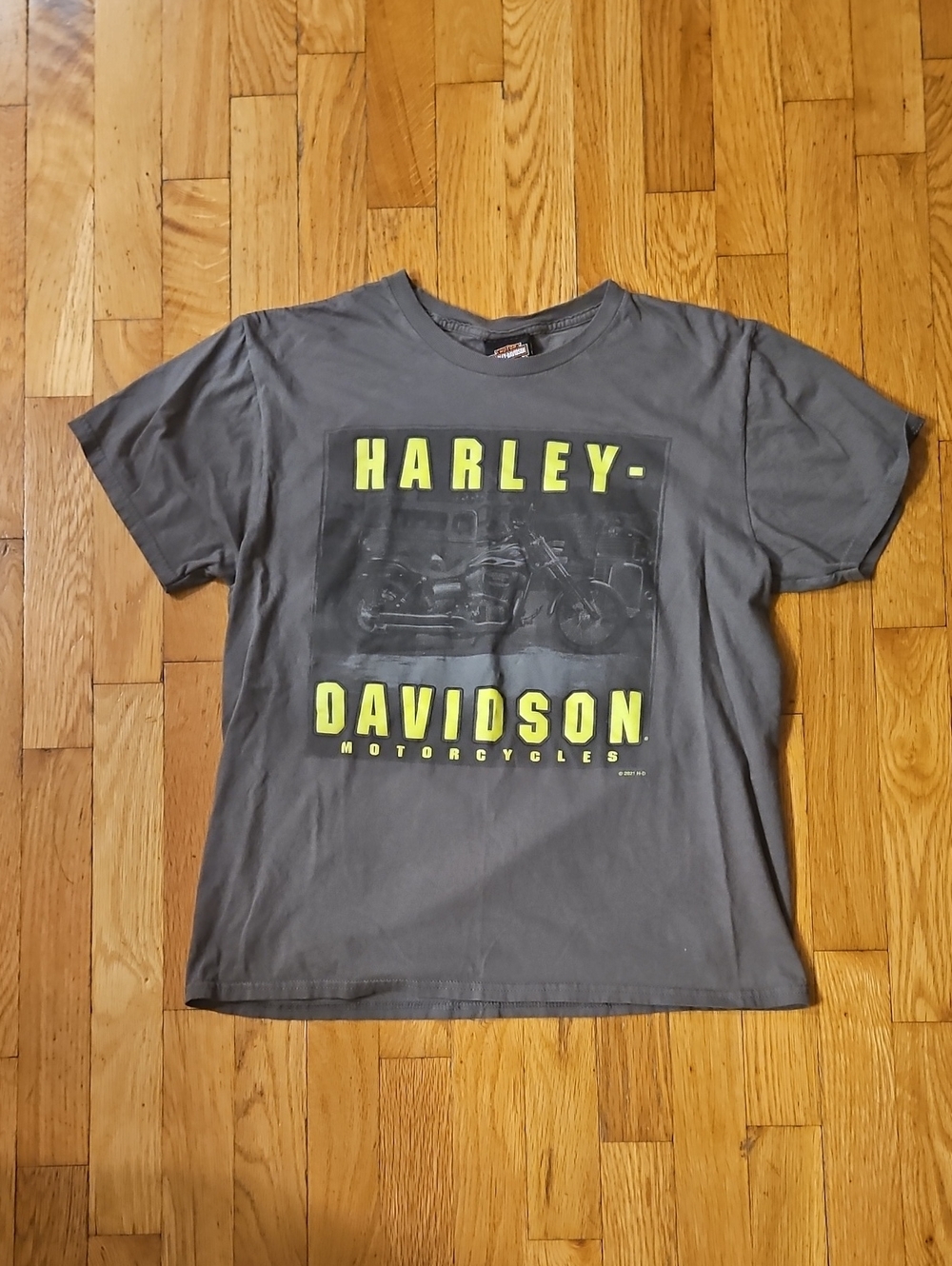 Harley-Davidson Gray T-Shirt with Neon Yellow Logo